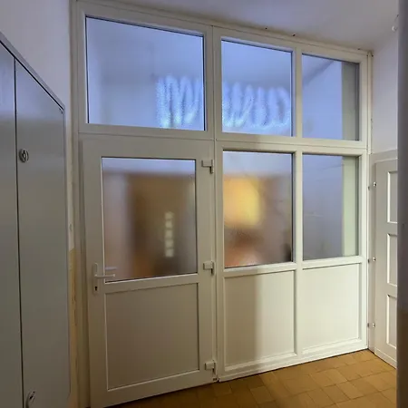 Apartment Grosszuegige Altbau-wohnung Mit Loggia & Gruenblick Klagenfurt am Woerthersee