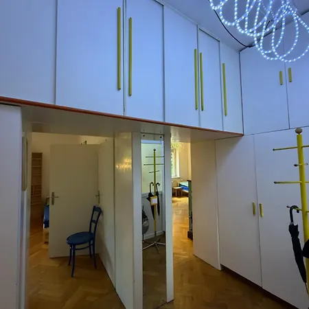Apartment Grosszuegige Altbau-wohnung Mit Loggia & Gruenblick Klagenfurt am Woerthersee