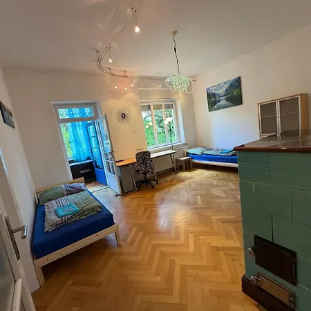 Apartment Grosszuegige Altbau-wohnung Mit Loggia & Gruenblick Klagenfurt am Woerthersee