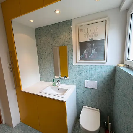 Grosszuegige Altbau-wohnung Mit Loggia & Gruenblick Apartment Klagenfurt am Woerthersee